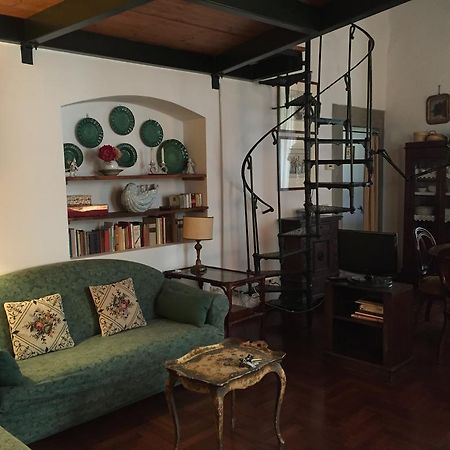 Ferienwohnung Ghibellina 65 At Medici Florenz Zimmer foto