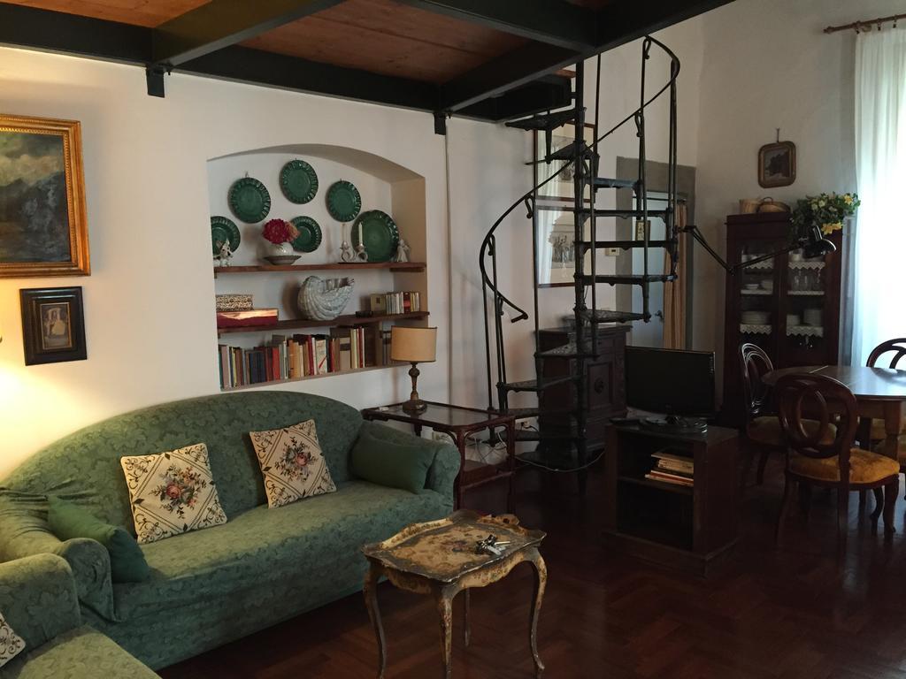 Ferienwohnung Ghibellina 65 At Medici Florenz Zimmer foto